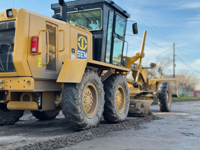 У Вінницькій громаді завершують грейдерування доріг приватного сектору