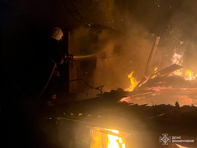 На Вінниччині через коротке замикання горіли будинки