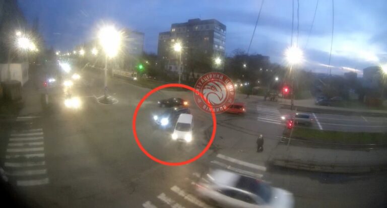 У Вінниці на перетині вулиць Келецької та Миколи Ващука сталася ДТП