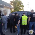 На Вінниччині судитимуть чоловіків, які переправляли призовників за кордон