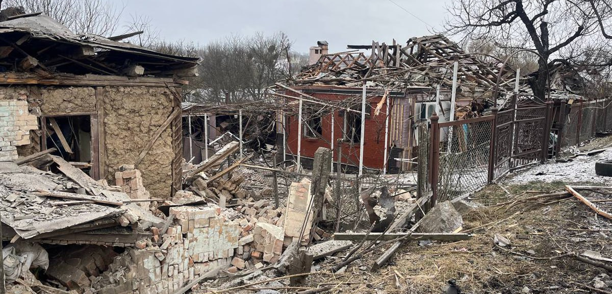 Ракетний удар по Умані: є руйнування та постраждалі, серед них діти (ФОТО+ВІДЕО)