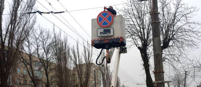 Нові правила на дорогах Вінниці: вантажівкам забороняють зупинку на ключових магістралях
