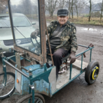 80-річний пенсіонер з Вінниччини створив електромобіль із підручних матеріалів (ФОТО)