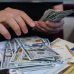 Валюти здешевшали: що відбувається з доларом, євро та злотим 3 грудня