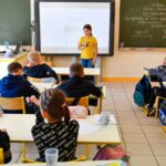 Коли 12-річне навчання запрацює в усіх школах України