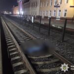 Трагедія на залізничному вокзалі у Вінниці: загинула 18-річна дівчина