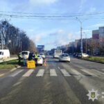 На Барському шосе автомобіль збив 24-річну дівчину