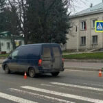 У Немирові водій збив чоловіка з жінкою на пішохідному переході