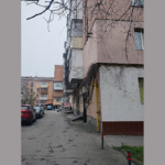 Без бар’єрів: у Вінниці оновлюють під’їзди на Театральній