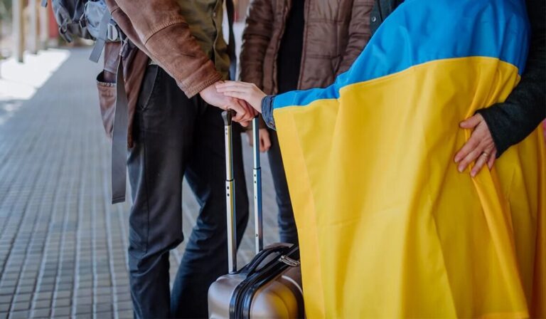 Одна з країн ще на рік подовжила тимчасовий захист для українців