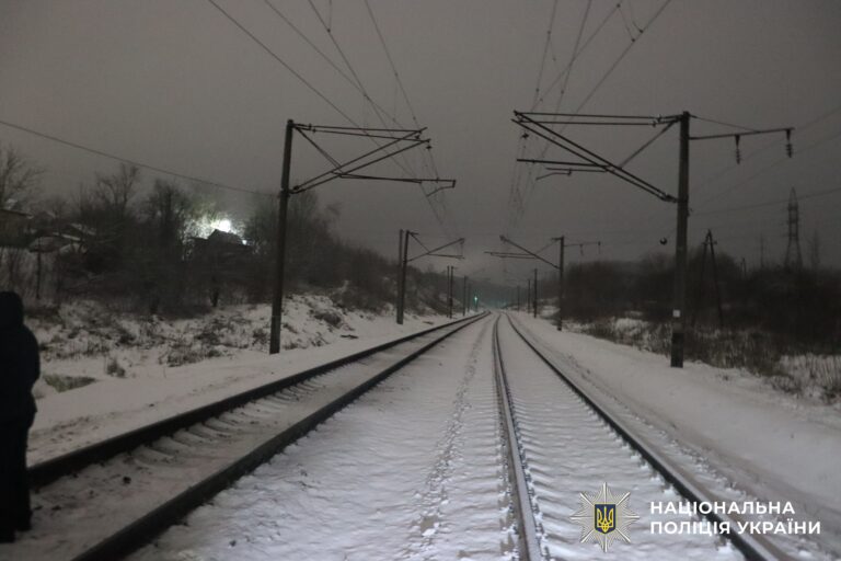 У Вінниці під колесами вантажного потяга загинув 18-річний хлопець