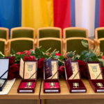 У Бершадській громаді родинам полеглих Захисників передали посмертні нагороди