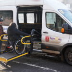 У Вінниці людям на кріслах колісних надають безкоштовні перевезення по громаді