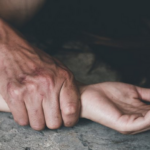 Вітчима підозрюють у зґвалтуванні 13-річної падчерки у Бершаді