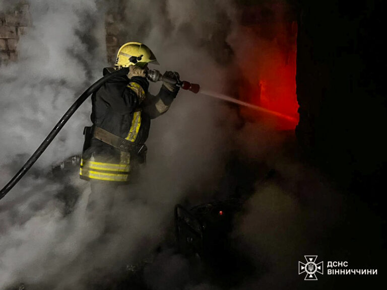 На Вінниччині спалахнула пожежа в пансіонаті для людей похилого віку