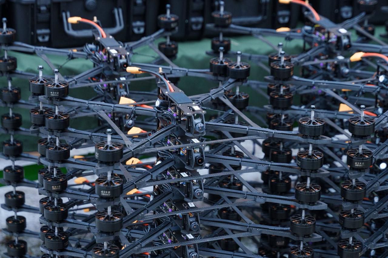 Міжрегіональний гуманітарний штаб передав 59-й бригаді 300 FPV-дронів та 20 Matrice 4T