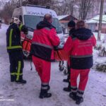 Сусіди забили на сполох: рятувальники у Вінниці врятували пенсіонерку