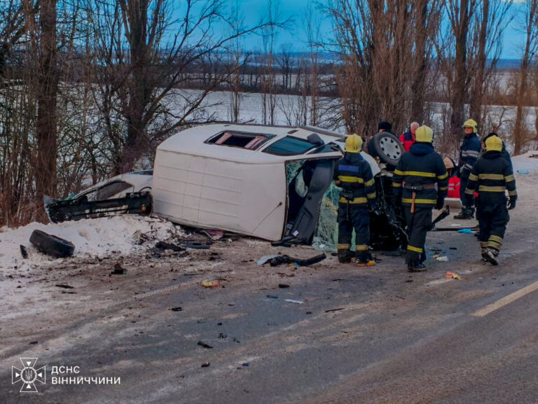 На трасі Могилів-Подільський Житомир зіткнулися два авто: є постраждалі