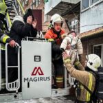 У Вінниці з палаючої п’ятиповерхівки врятували двох дітей