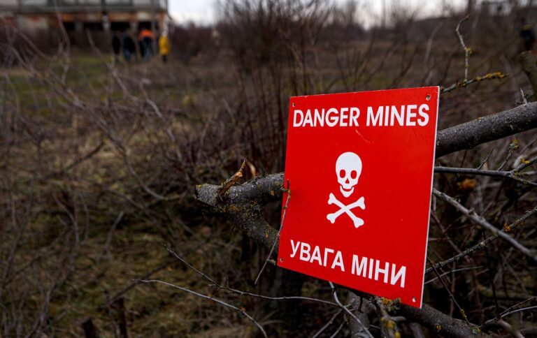 Встановлюють міни: на Вінниччині тривають заходи із посилення оборони державного кордону