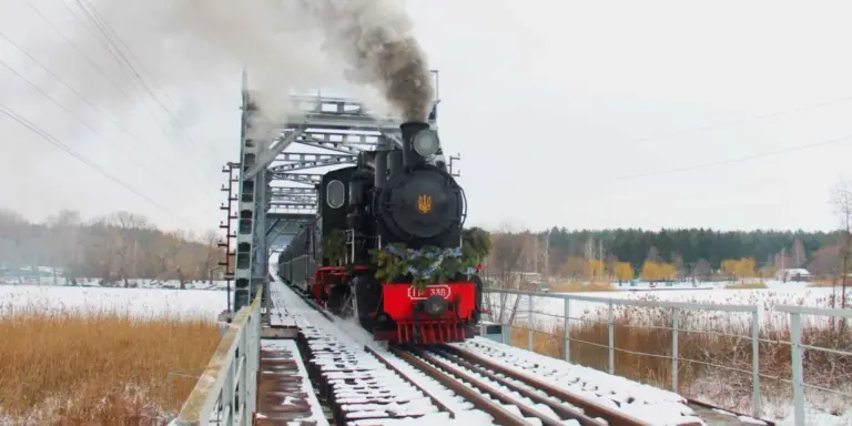Мандрівка до «міста паровозів»: вінничан запрошують у ретро-поїздку