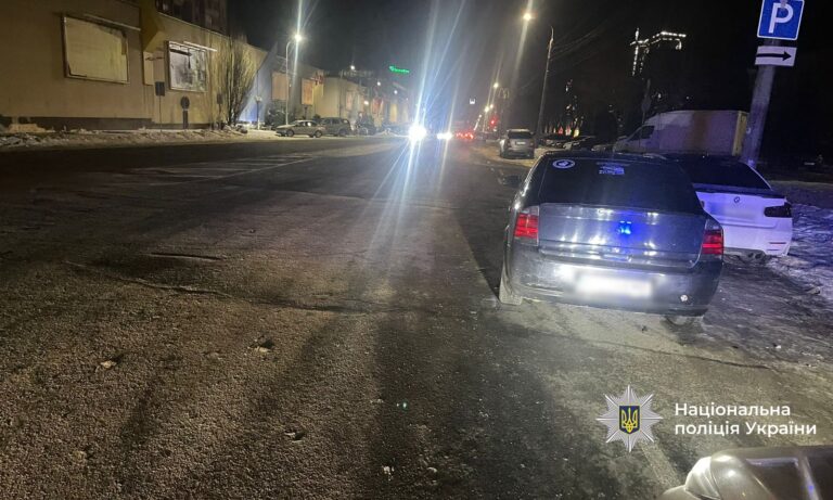 У Вінниці 18-річний водій збив трьох людей і протаранив припарковане авто (ОНОВЛЕНО)