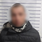 Застілля закінчилось різаниною: у Могилів-Подільському районі чоловік опинився в лікарні