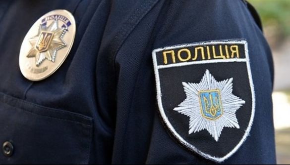 У Вінниці 17-річний хлопець вдарив поліцейського палицею по голові
