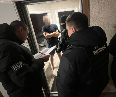 Клінічна смерть після побиття: у Вінниці судитимуть трьох правоохоронців