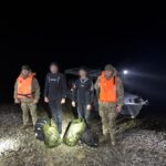 «Заплив до Молдови» закінчився затриманням: прикордонники спіймали чоловіків у гідрокостюмах