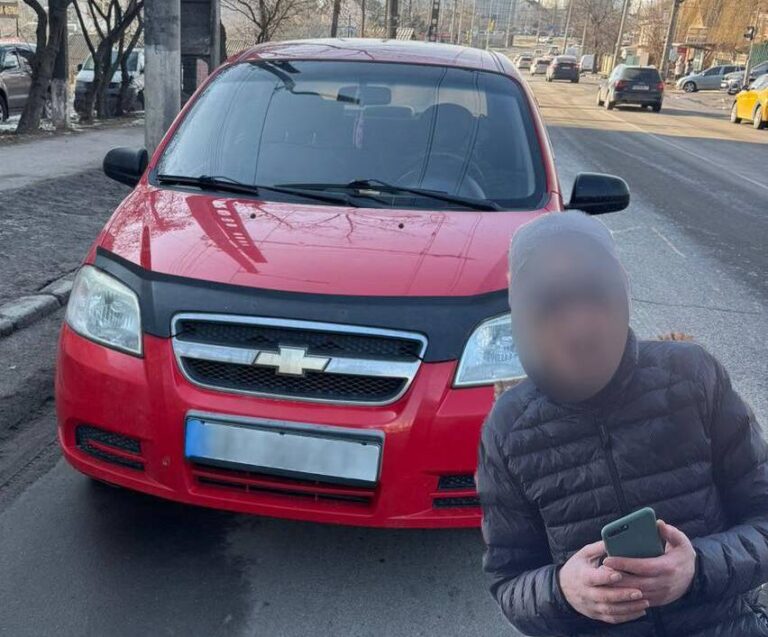 Вінничанин керував авто без прав та з ознаками наркотичного сп’яніння