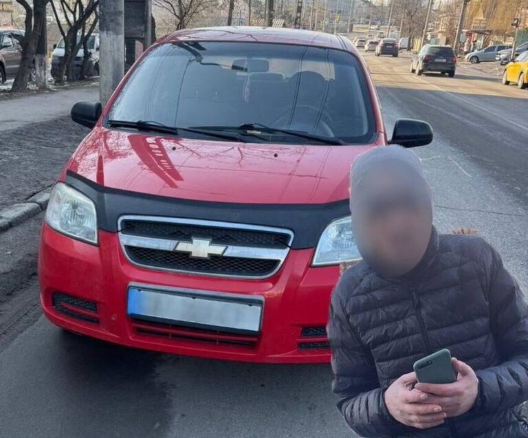 Вінничанин керував авто без прав та з ознаками наркотичного сп’яніння