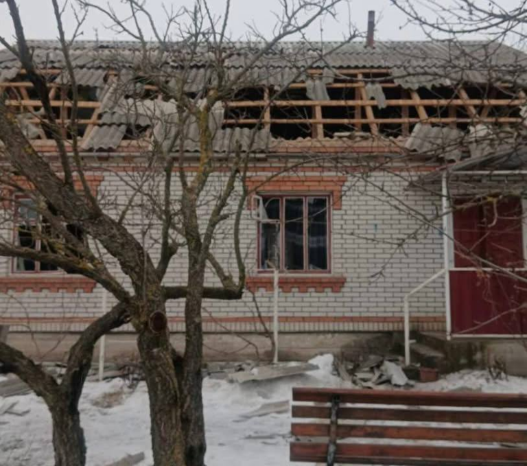 На Вінниччині працювали рятувальники: Росія масовано атакувала Україну ракетами та дронами