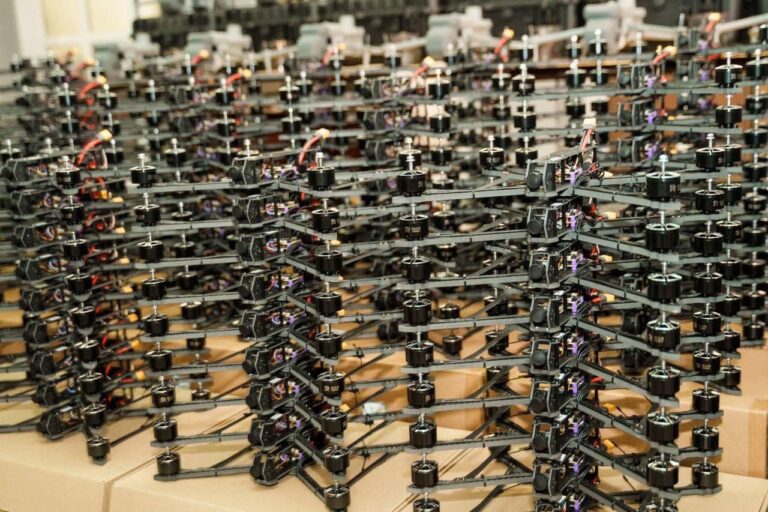 400 FPV-дронів, 15 Matrice 4E та 600 окопних свічок: Міжрегіональний координаційний гуманітарний штаб організував чергов