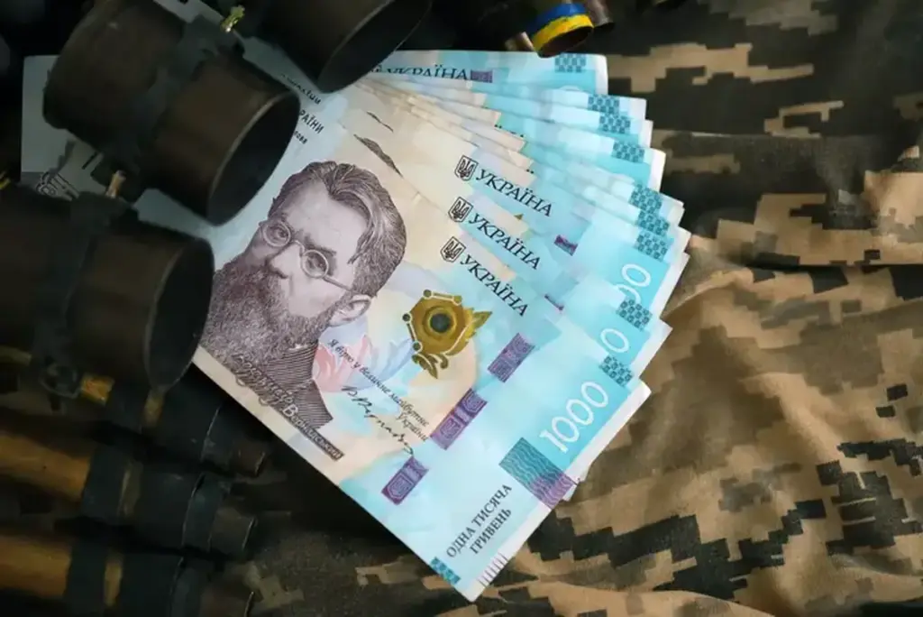 Пенсії для родин загиблих військових збільшать: що зміниться з 1 березня