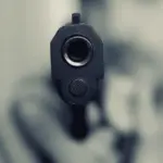 Поліція розшукує озброєного чоловіка, який стріляв у бік представників ТЦК