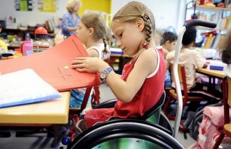 Як у Вінниці допомагають дітям з особливими освітніми потребами