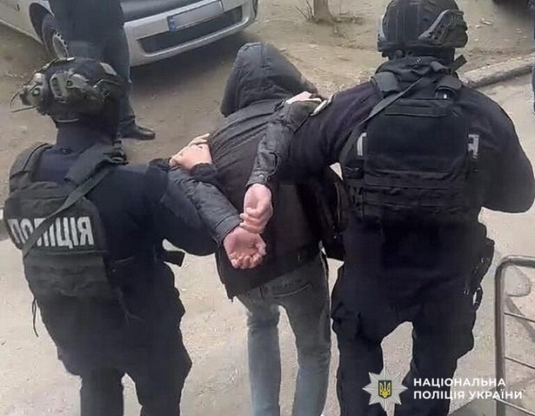 Розбій у Вінниці: суд призначив 8 років за напад на жінку