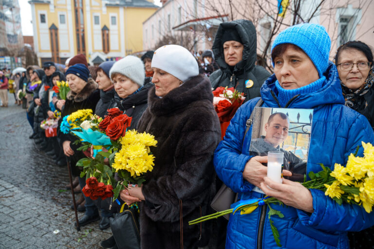 Чотири роки спротиву: у Вінниці вшанували Героїв, які віддали життя за Україну