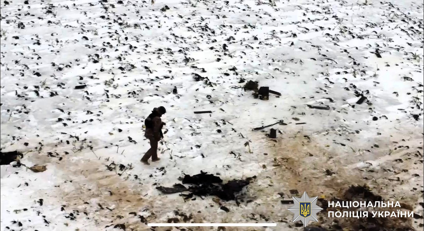 Уламки збитих дронів та ракет виявили на Вінниччині