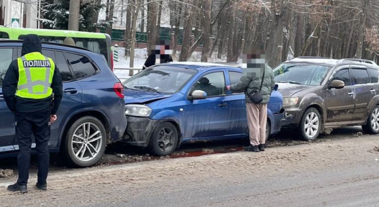 У Вінниці сталася потрійна ДТП