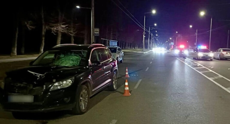 У Вінниці водій збив дівчину на пішохідному переході: потерпіла госпіталізована