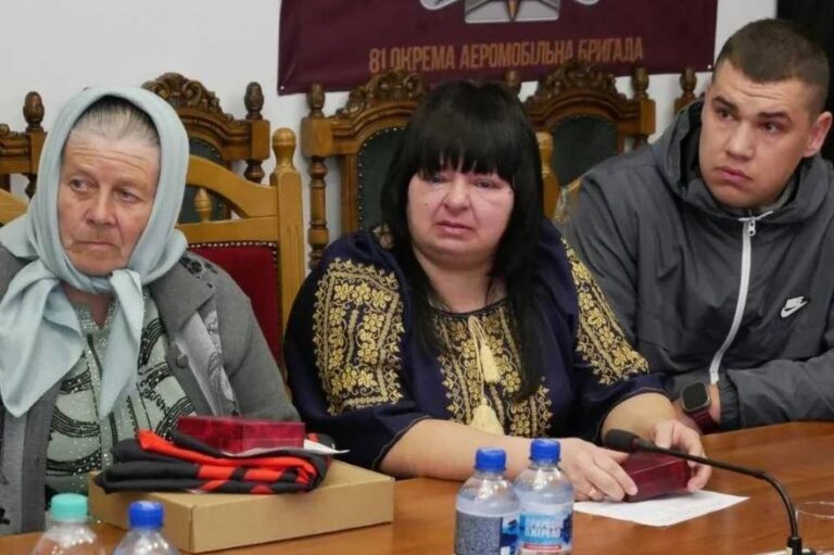 У Вінниці вручили посмертні нагороди рідним девяти полеглих Захисників України