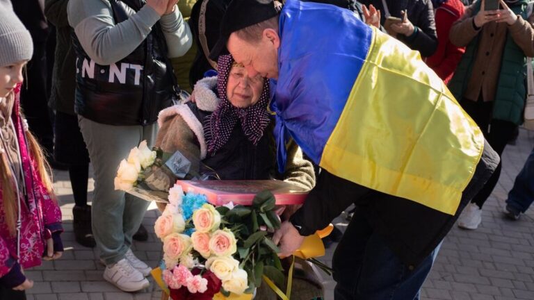 Після чотирьох років полону: на Вінниччині зустріли захисника Миколу Синишина
