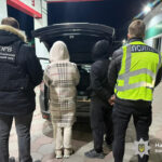 Подружжя на Вінниччині «заробляло» на перевезенні ухилянтів за кордон