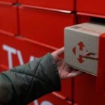«Нова пошта» дозволила залишати речі в поштоматах на зберігання: як скористатися послугою