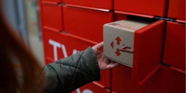 «Нова пошта» дозволила залишати речі в поштоматах на зберігання: як скористатися послугою