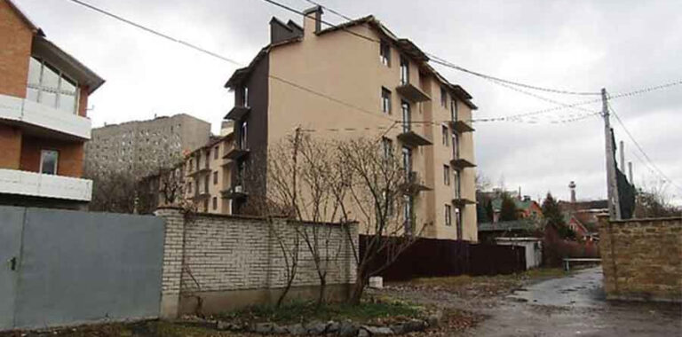 Забудовник-аферист «забув» повідомити вінничан про рішення Верховного Суду щодо знесення багатоповерхівки
