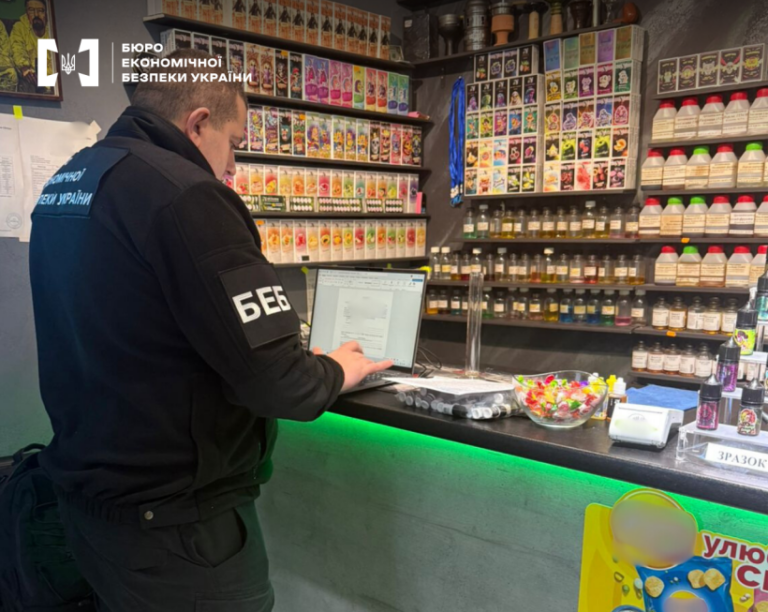 Удар по тіньовому ринку: БЕБ переформатувало продаж рідин для е-сигарет на Вінниччині