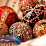 Чому на Великдень фарбують яйця та бються крашанками: що означають народні традиції